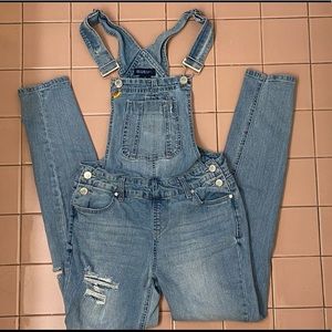 ** CLOSET CLEAN OUT** everything must go!! List any offer please!!